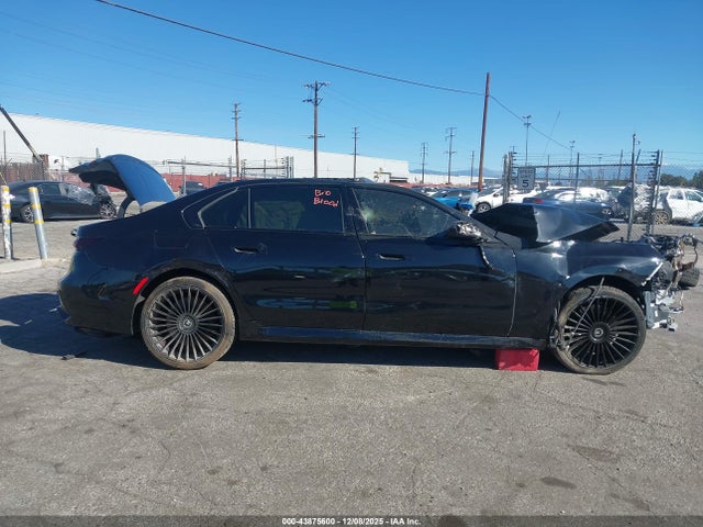 2023 Bmw 760 I Xdrive მანქანა იყიდება აუქციონზე, vin: WBA33EJ06PCM31447, აუქციონის ნომერი: 43875600