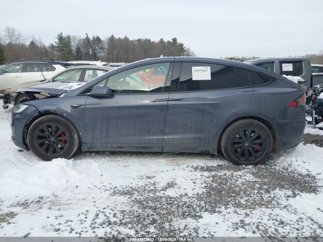 5YJXCBE24MF324121 Tesla MODEL X