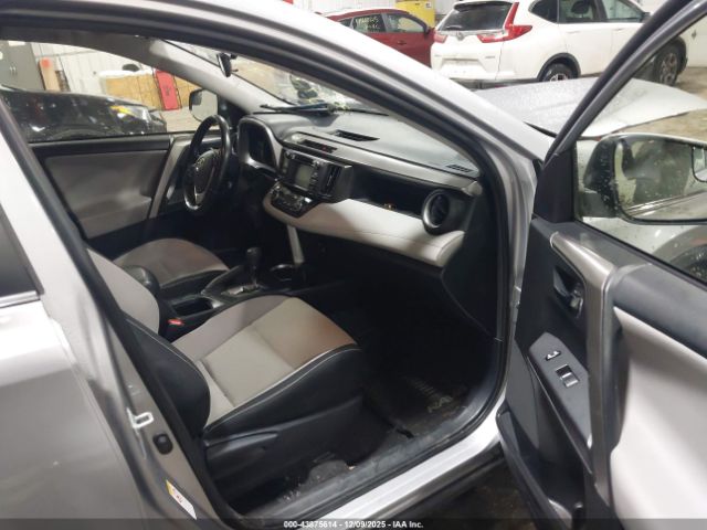 2018 TOYOTA RAV4 HYBRID JTMRJREV7JD249208 Photo 4