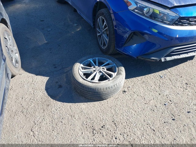3KPF24AD4PE579041 KIA Forte Lxs