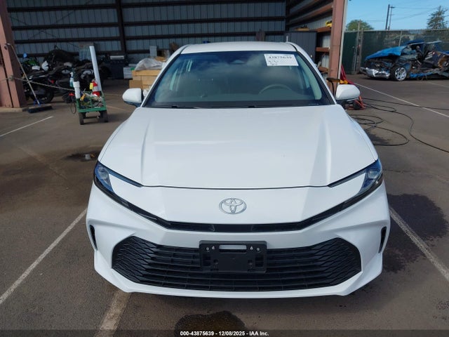 Продажа на аукционе авто 2025 Toyota Camry Le, vin: 4T1DAACK9SU589719, номер лота: 43875639