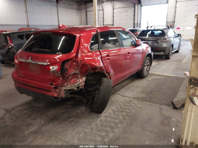 2018 MITSUBISHI OUTLANDER SPORT JA4AR3AW5JU014592 Photo 3