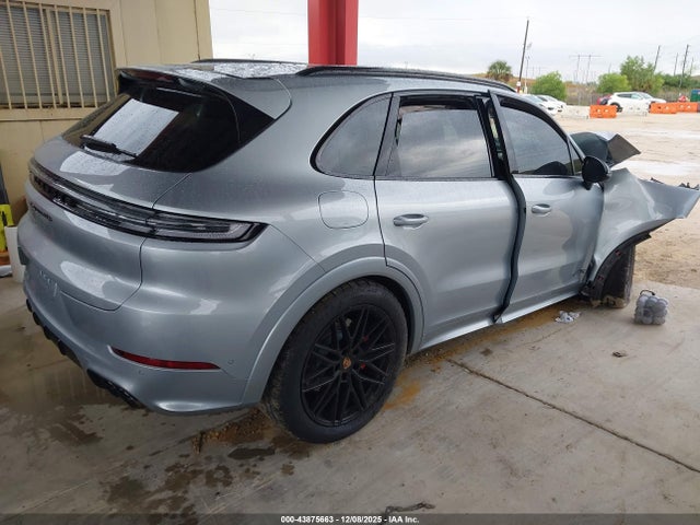 2026 PORSCHE CAYENNE WP1AG2AY8TDA25269 Photo 3