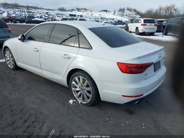 2017 AUDI A4 WAUANAF42HN025547 Photo 2
