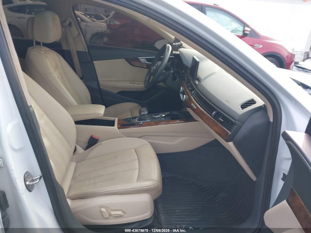 2017 AUDI A4 WAUANAF42HN025547 Photo 4
