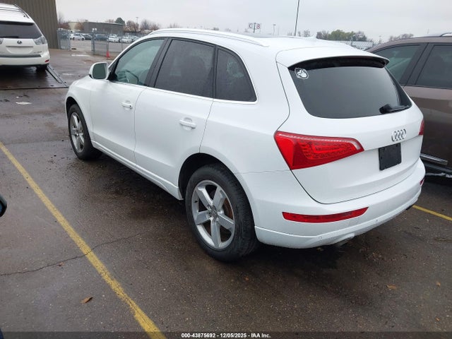 2011 AUDI Q5 WA1LFAFP6BA095743 Photo 2