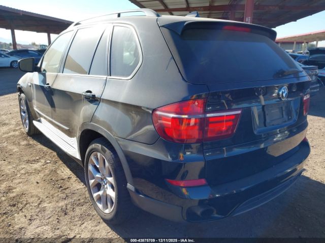 2011 BMW X5 5UXZV4C50BLL58108 Photo 2