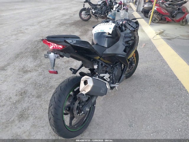 Kawasaki EX400 2023 JKAEXKH15PDAM8099 Image 4