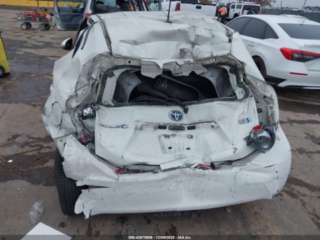 2012 TOYOTA PRIUS C JTDKDTB39C1016525 Photo 5