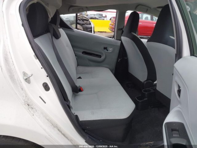2012 TOYOTA PRIUS C JTDKDTB39C1016525 Photo 7