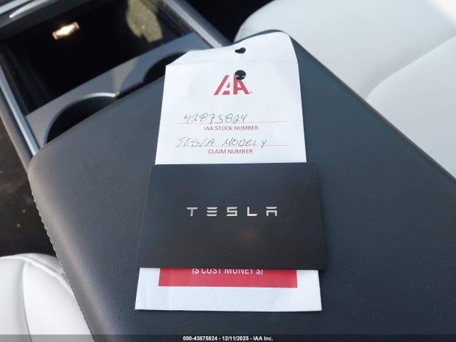 2024 TESLA MODEL Y 7SAYGDED5RF095433 Photo 10