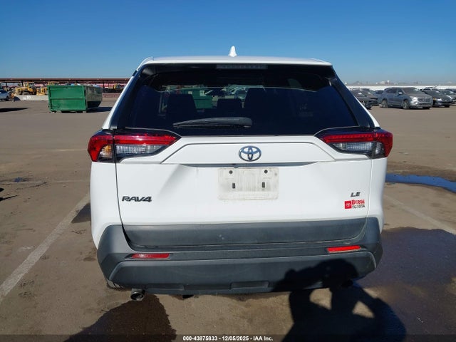 Toyota RAV4 LE 2022 2T3H1RFV3NC197001 Image 16