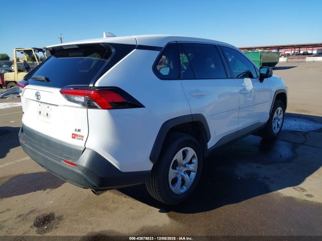 Toyota RAV4 LE 2022 2T3H1RFV3NC197001 Image 4