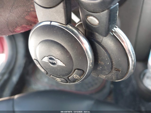 2012 MINI COOPER WMWSU3C58CT368139 Photo 10