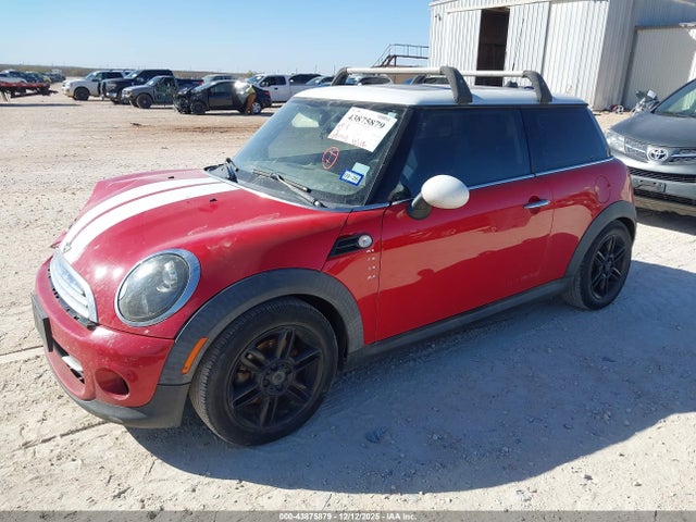 2012 MINI COOPER WMWSU3C58CT368139 Photo 1