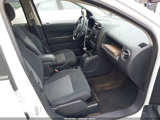 Продаж на аукціоні авто 2016 Jeep Compass Sport, vin: 1C4NJDBB1GD637619, номер лоту: 43875907