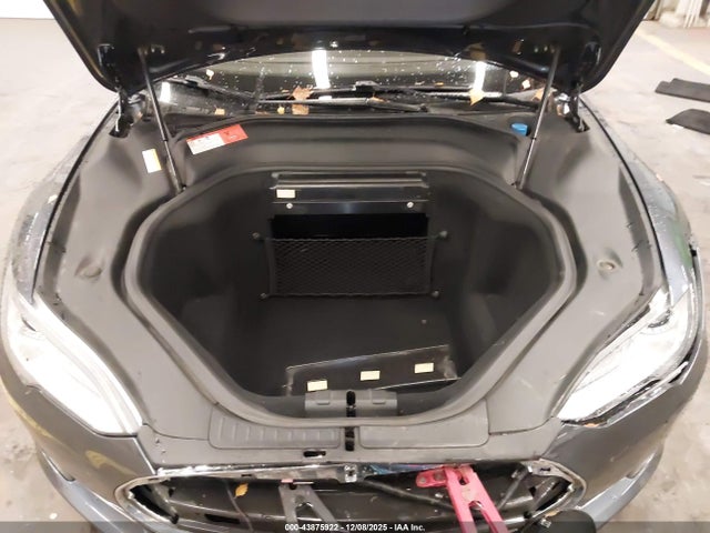 2015 TESLA MODEL S 5YJSA1H13FFP68834 Photo 9