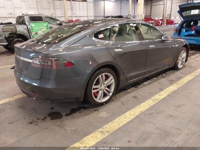 2015 TESLA MODEL S 5YJSA1H13FFP68834 Photo 3