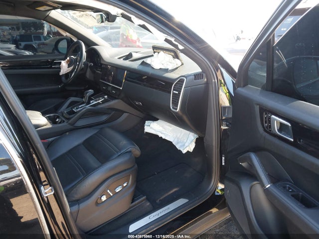 2019 PORSCHE CAYENNE E-HYBRID WP1AE2AY4KDA50335 Photo 4