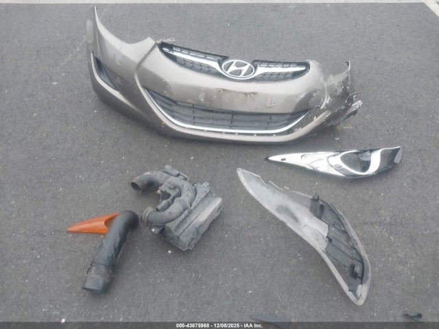 43875968 :رقم المزاد ، 5NPDH4AE0DH381000 vin ، 2013 Hyundai Elantra Gls مزاد بيع