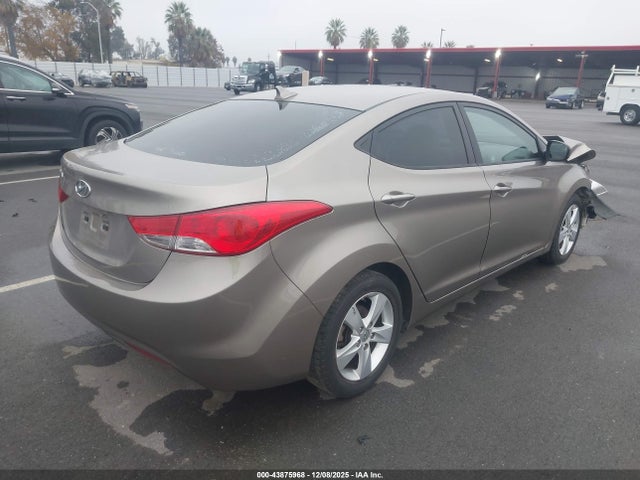 43875968 :رقم المزاد ، 5NPDH4AE0DH381000 vin ، 2013 Hyundai Elantra Gls مزاد بيع