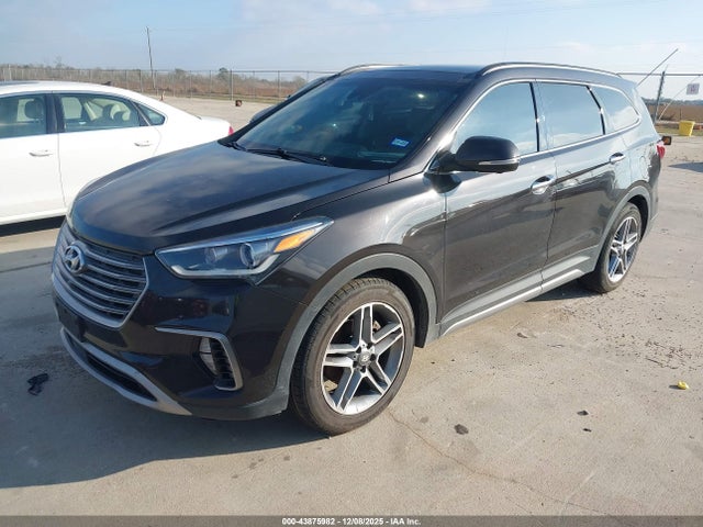 Hyundai Santa Fe Limited Ultimate 2017 KM8SR4HF3HU242358 Image 2