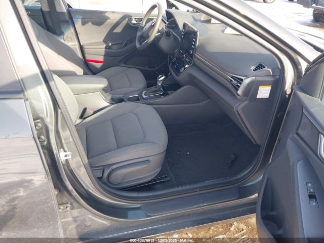2022 HYUNDAI IONIQ HYBRID KMHC65LC0NU276883 Photo 4