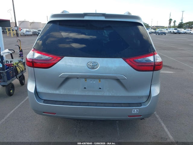 Toyota SIENNA LE 2020 5TDKZ3DC2LS040344 Image 17