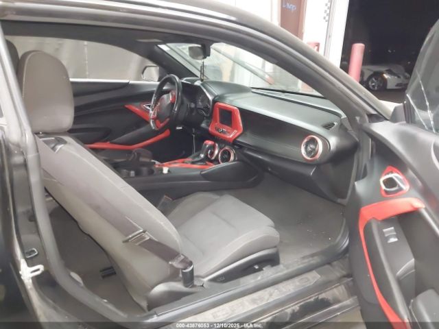 2016 CHEVROLET CAMARO 1G1FB1RX9G0166711 Photo 4