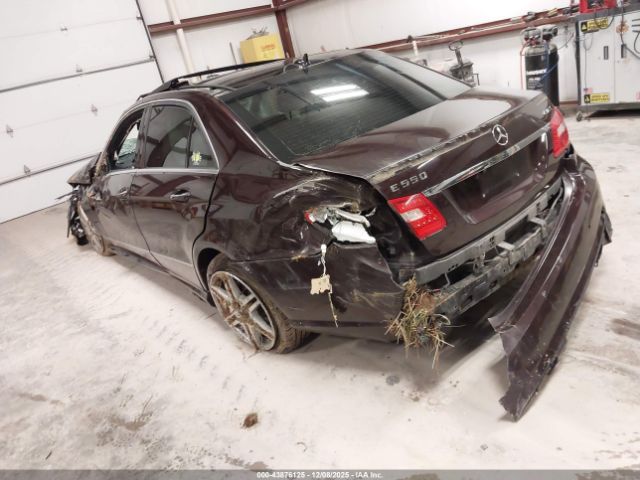 2010 MERCEDES-BENZ E 550 WDDHF9AB1AA156670 Photo 2