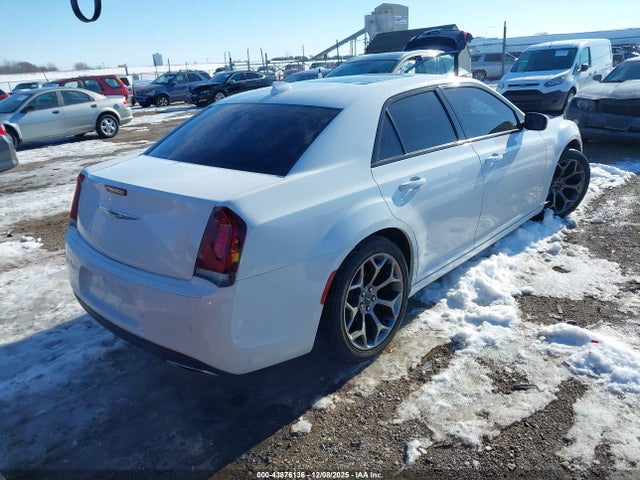 Aukcja sprzedaży 2017 Chrysler 300 300s, vin: 2C3CCABG7HH617850, numer aukcji: 43876136