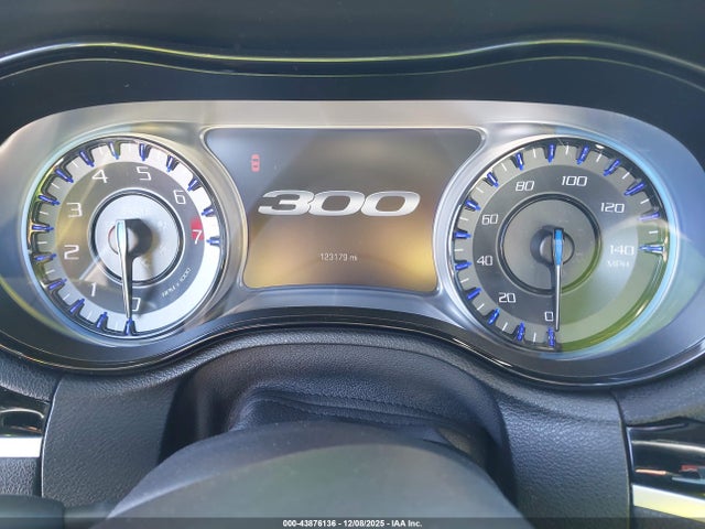 Aukcja sprzedaży 2017 Chrysler 300 300s, vin: 2C3CCABG7HH617850, numer aukcji: 43876136