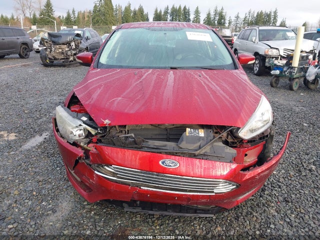 Ford Focus Titanium 2017 1FADP3N29HL272572 Image 12
