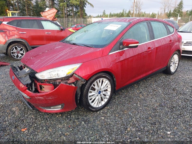 Ford Focus Titanium 2017 1FADP3N29HL272572 Image 2