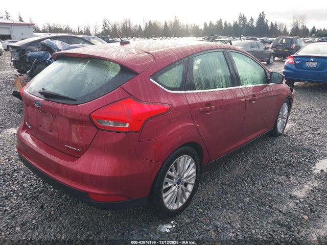 Ford Focus Titanium 2017 1FADP3N29HL272572 Image 4