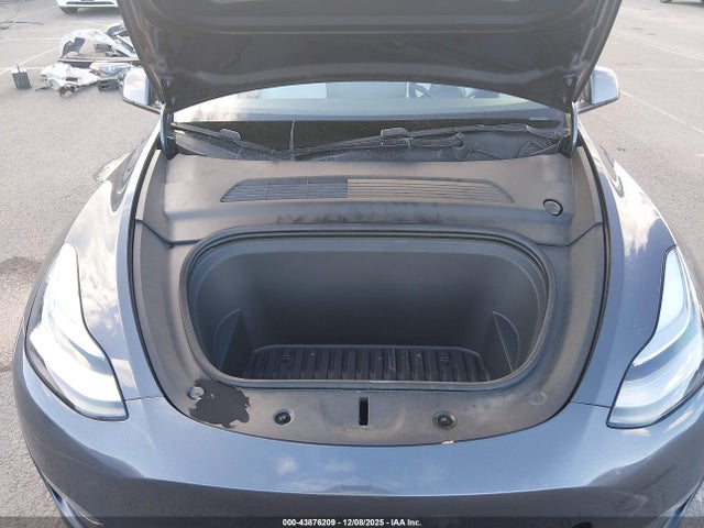 2021 TESLA MODEL Y 5YJYGDEF7MF079421 Photo 9