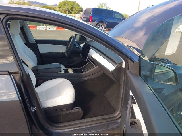 2021 TESLA MODEL Y 5YJYGDEF7MF079421 Photo 4