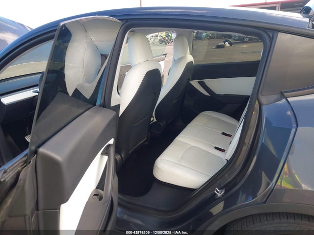 2021 TESLA MODEL Y 5YJYGDEF7MF079421 Photo 7