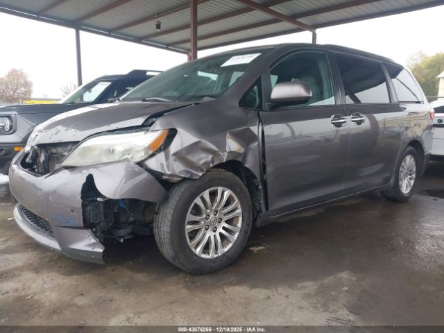 2016 TOYOTA SIENNA 5TDYK3DC5GS714443 Photo 1