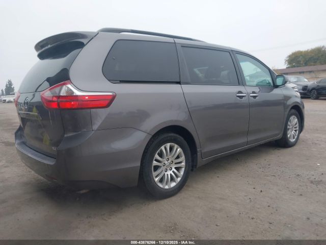 2016 TOYOTA SIENNA 5TDYK3DC5GS714443 Photo 3