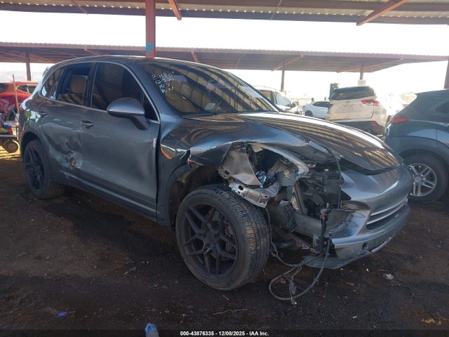 2014 PORSCHE CAYENNE WP1AA2A22ELA93556 Photo 0