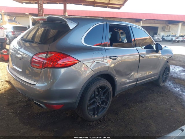 2014 PORSCHE CAYENNE WP1AA2A22ELA93556 Photo 3
