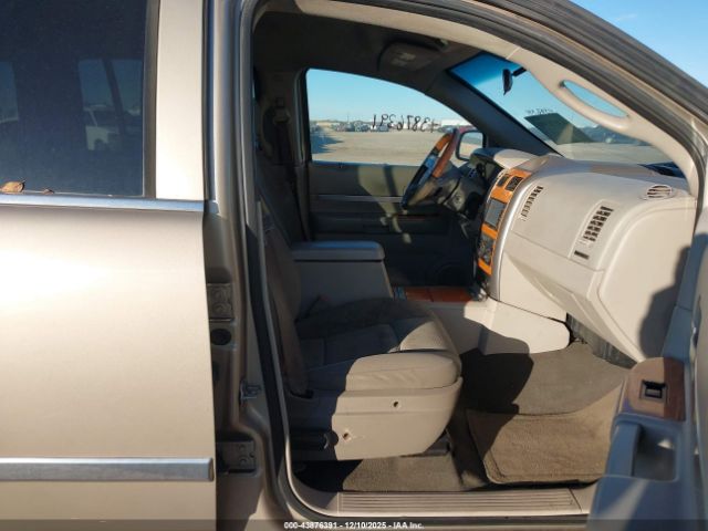 2009 CHRYSLER ASPEN 1A8HW58P89F713537 Photo 4