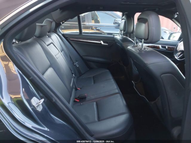 2014 MERCEDES-BENZ C 250 WDDGF4HB0ER307204 Photo 7