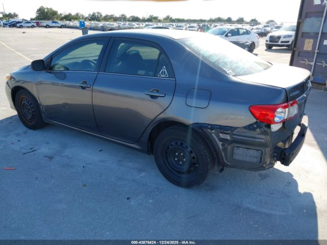 2013 TOYOTA COROLLA 5YFBU4EE7DP089828 Photo 2