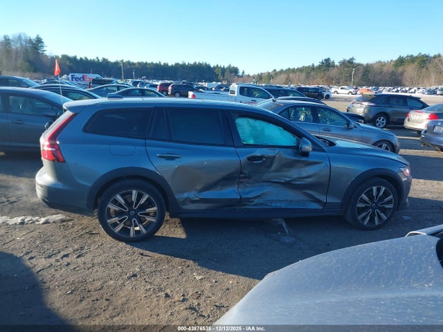 YV4102WK9M1073826 Volvo V60 Cross Country T5