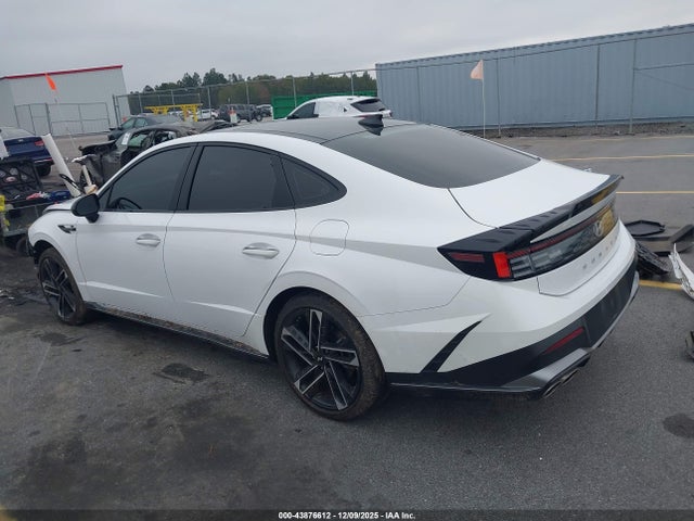 2025 HYUNDAI SONATA KMHL54JC5SA466904 Photo 2