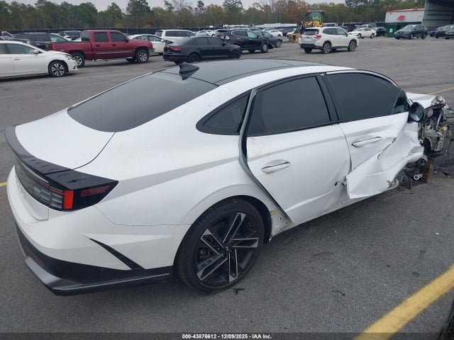 2025 HYUNDAI SONATA KMHL54JC5SA466904 Photo 3