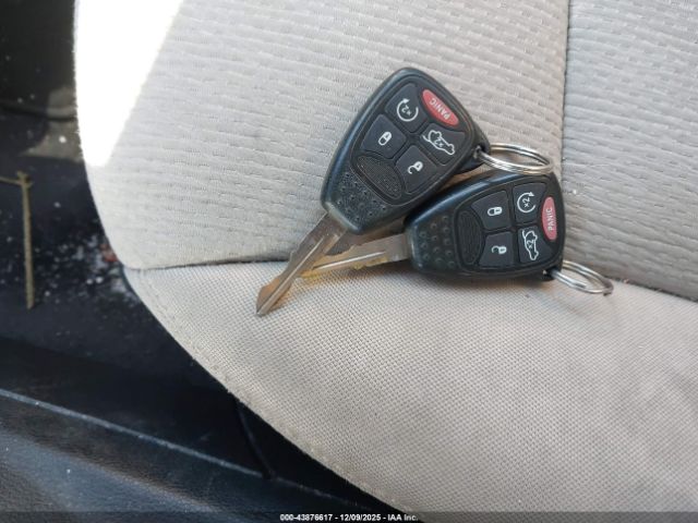 2012 CHRYSLER 200 1C3CCBBG7CN214702 Photo 10