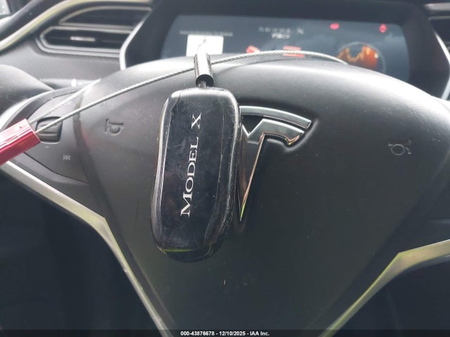 2017 TESLA MODEL X 5YJXCBE26HF043749 Photo 10